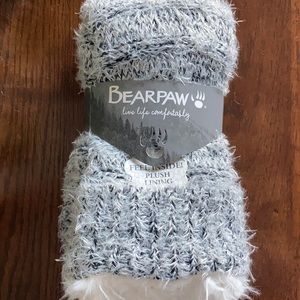 Ultra Plush Bearpaw Slipper Socks